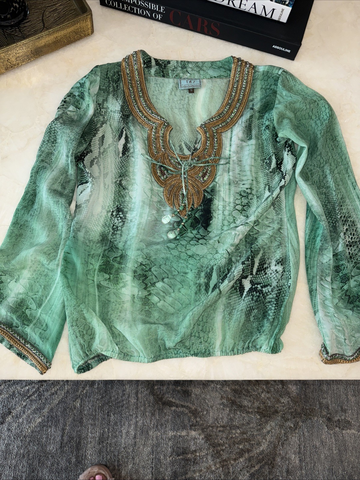 Taj By Sabrina Crippa Beaded Silk V Neck Blouse Size Small Green