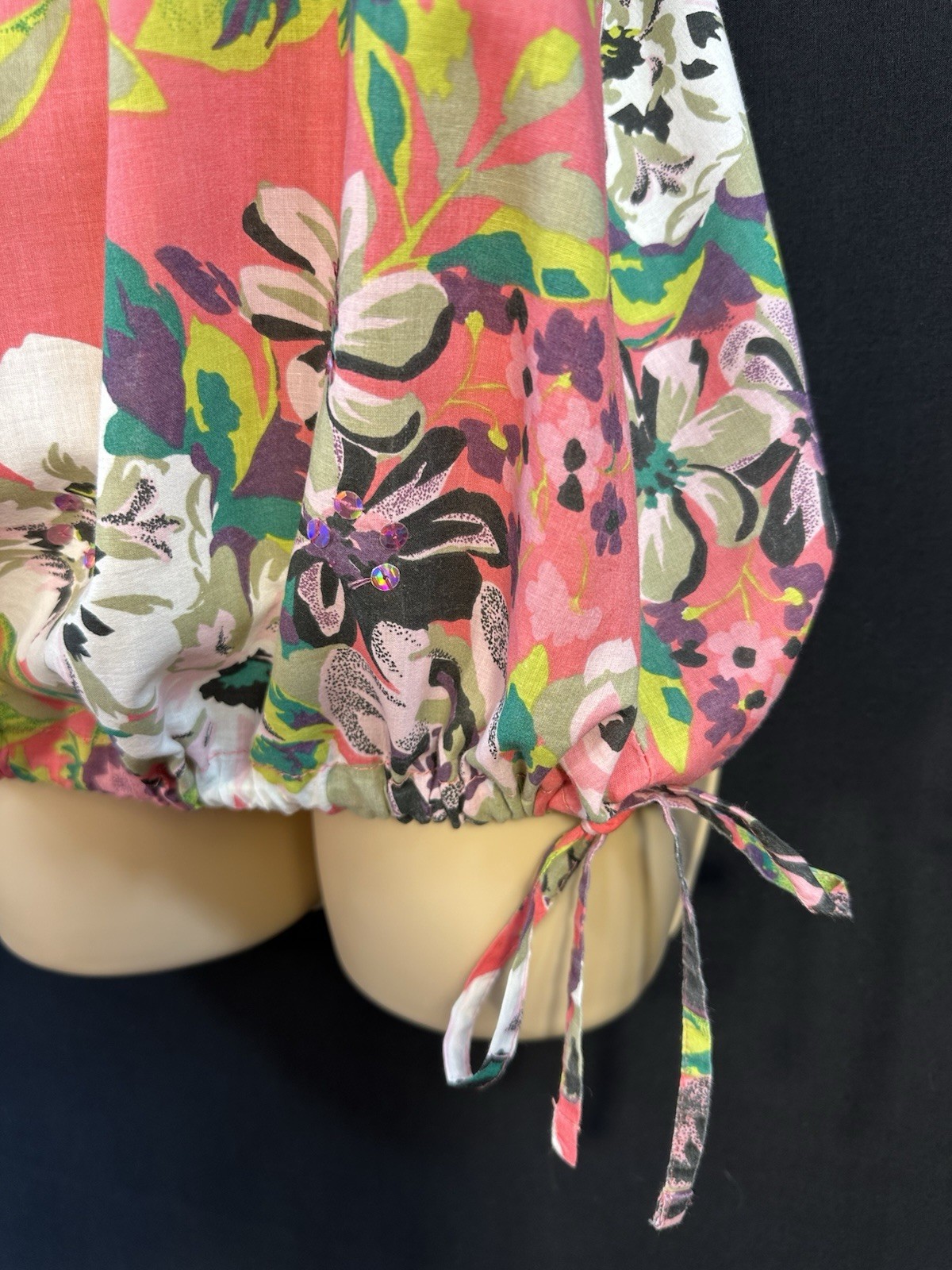 NEXT Bold Floral Top 100% Cotton Pleated Neckline Button Tie Hem Sequin Size 12
