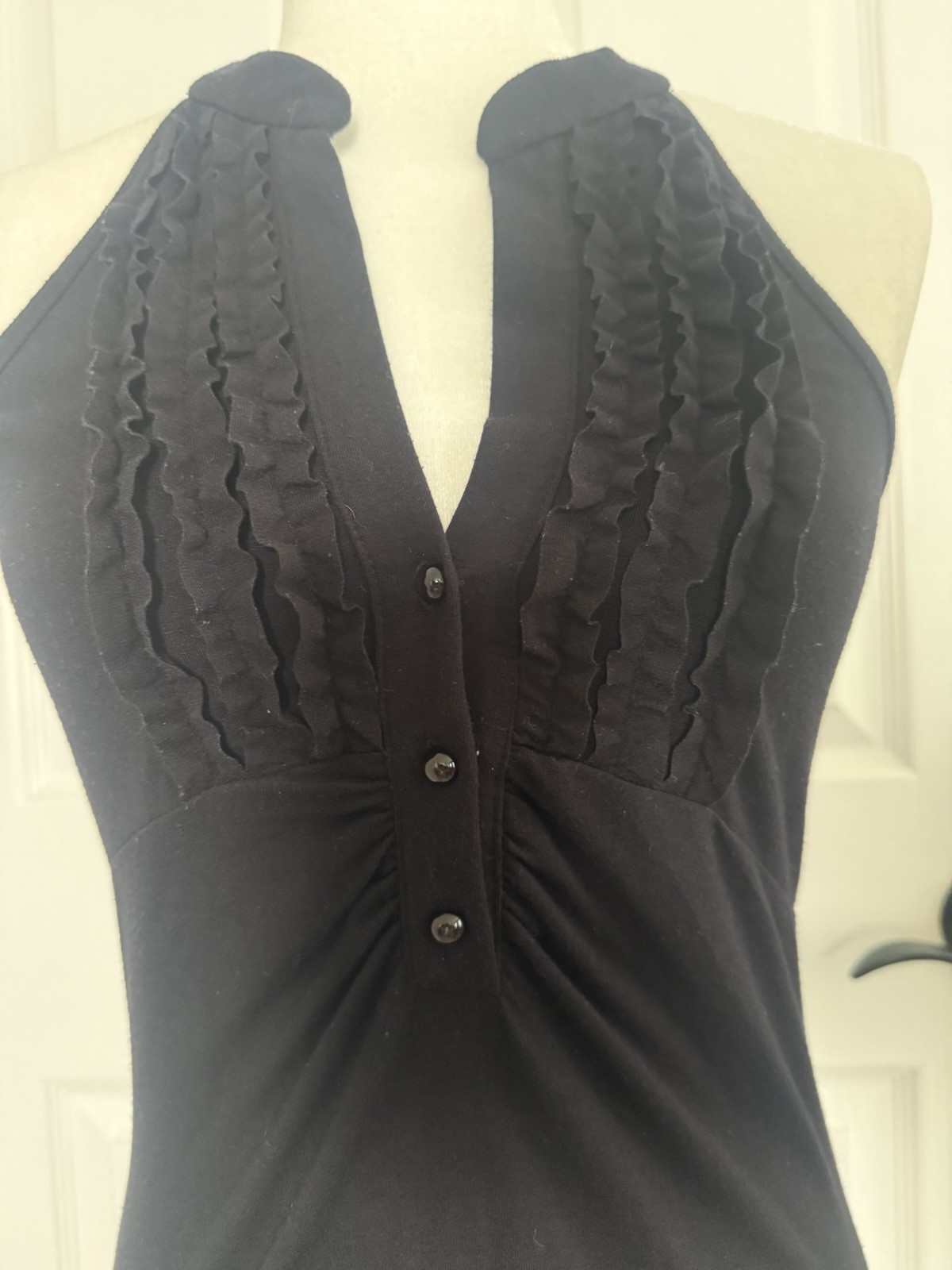 Three Pink Hearts Black Halter V-Neck Ruffle Button Tank Top – Women’s Sz S