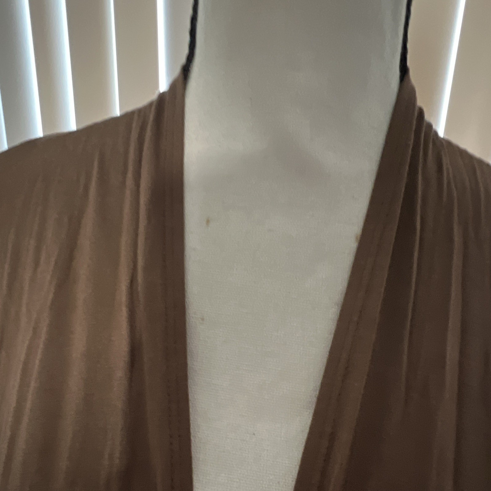 Azules USA Women’s Brown Solid V-Neck Sleeveless Open Front Long Cardigan S