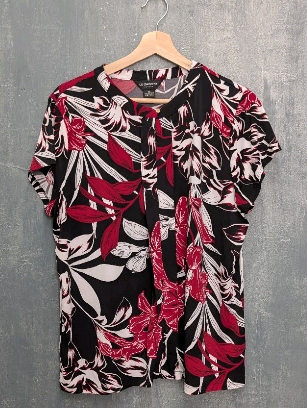 LIZ CLAIBORNE Red Black White Liquid Knit Top Keyhole Neckline Size XL Career