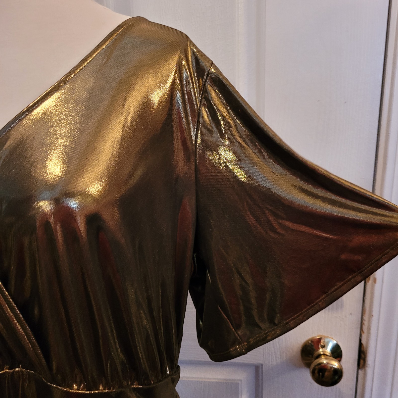Torrid Liquid Shine Top Gold Surplice Peplum Party Club Size 2 2X Formal Evening