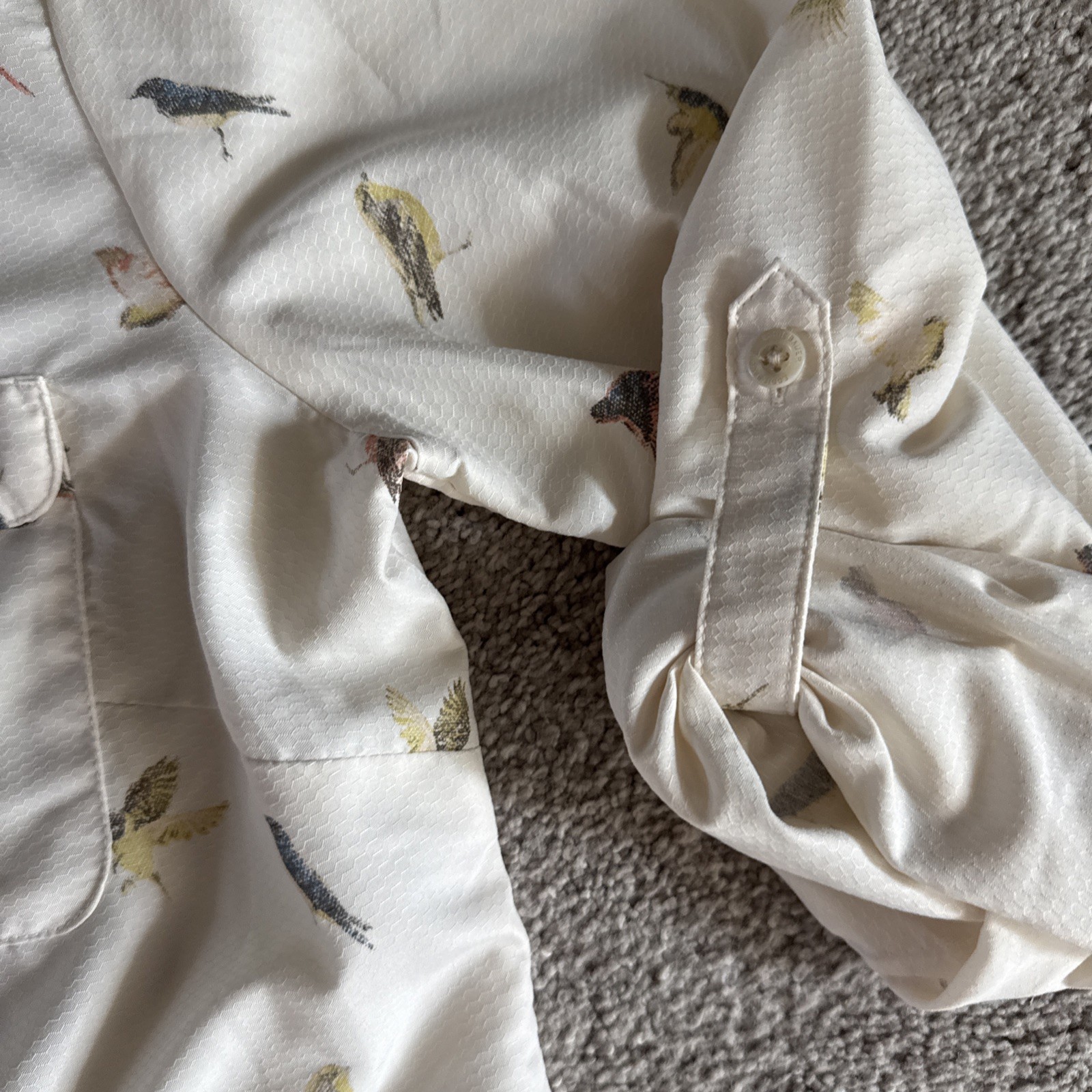 Eddie Bauer Travex Classic Fit Cream Birds Pattern Nylon Blend Long Sleeve L