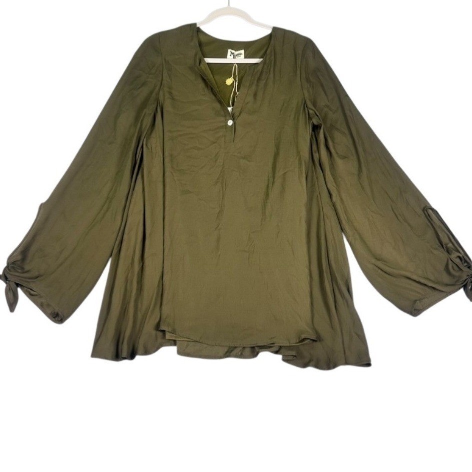 Show Me Your Mumu Johanna Tunic in Olive Silky Satin – Size Small – NWT