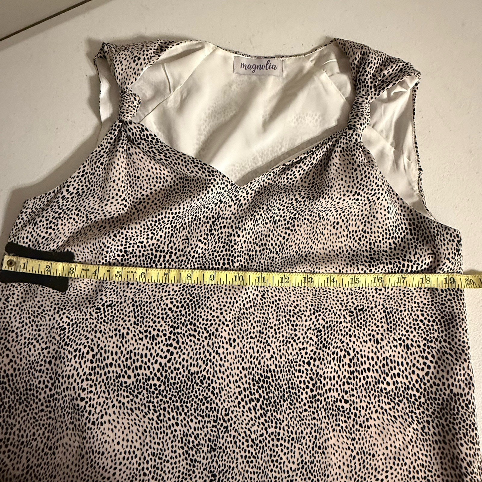 Cute Magnolia Tank Top Animal Print Blush and Black Women’s Med Layering Blouse