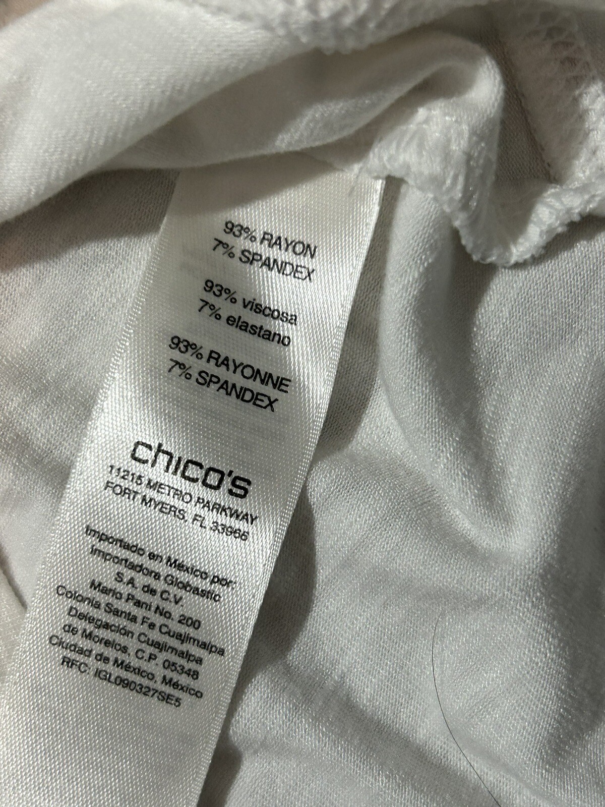 Zenergy By Chico’s Womens Shirt Size 1 White Classic Casual Comfort Long Sleeve