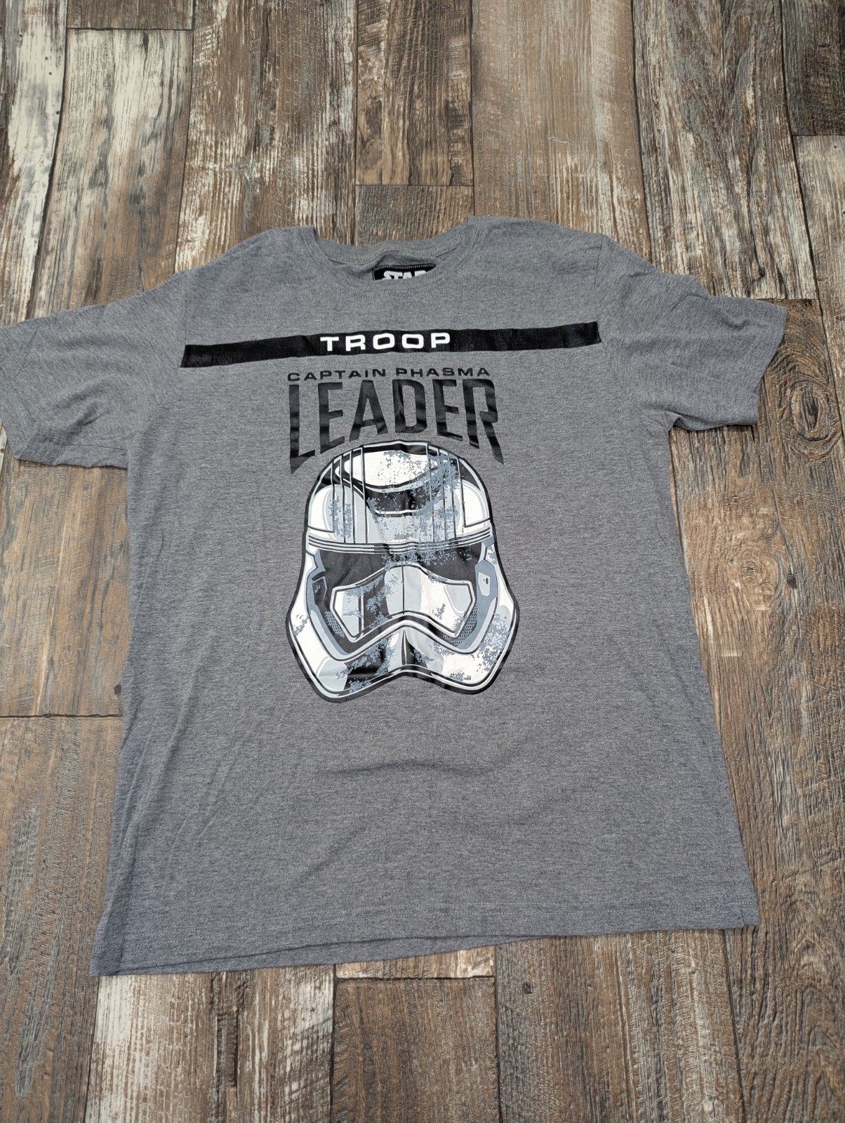 Star Wars T Shirt Gray Captain Phasma Troop Leader SzLarge . Woman Teen Youth