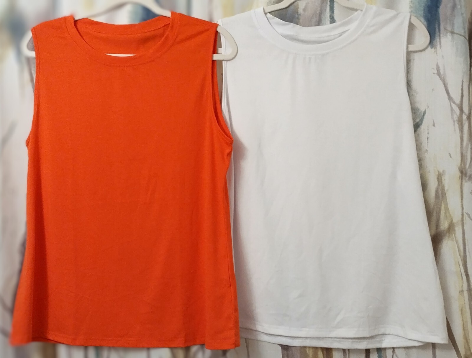 Lightweight Sleeveless 2-Piece T-Shirt Set