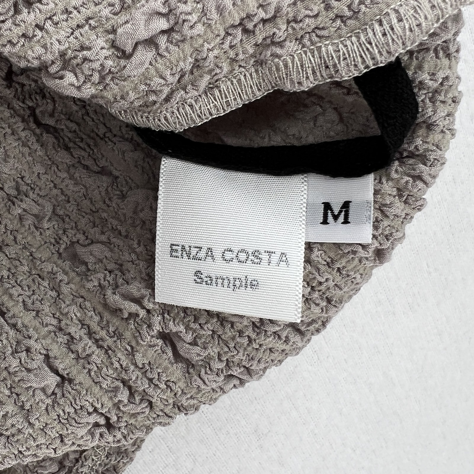 ENZA COSTA Puckered Tub Top Womens Medium Taupe Gray Sleeveless Quiet Luxury NEW