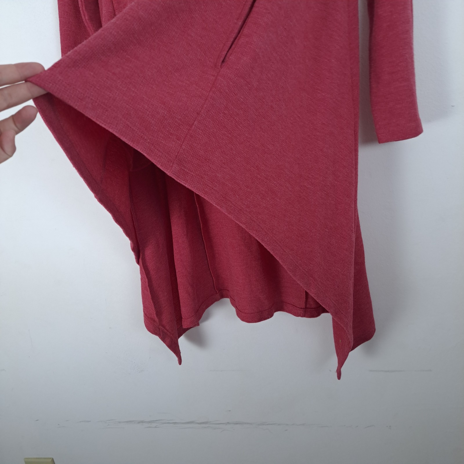 LOGO by Lori Goldstein Waffle Knit Pullover Hoodie M Berry Red Hi-Lo Hem Pockets