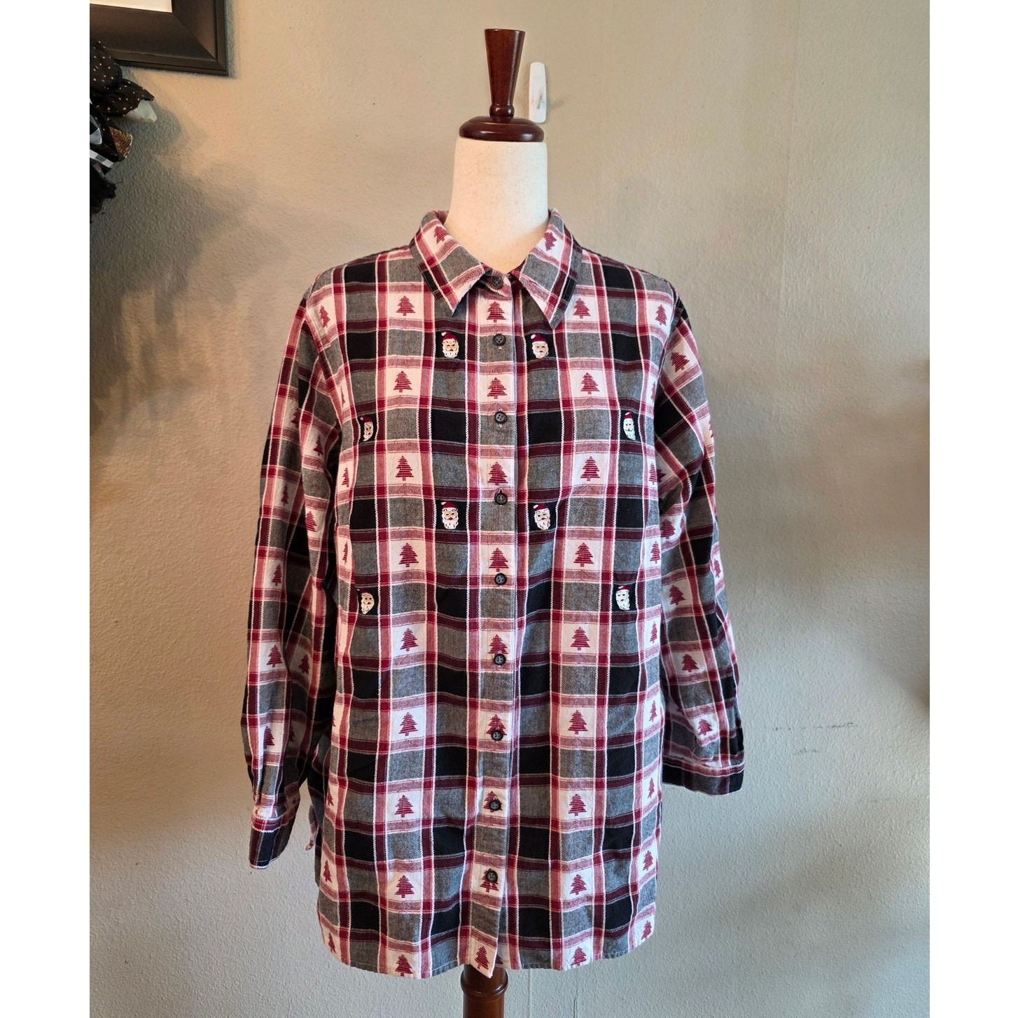 Liz & Me Women’s Christmas Santa Button Down Blouse SZ 2X