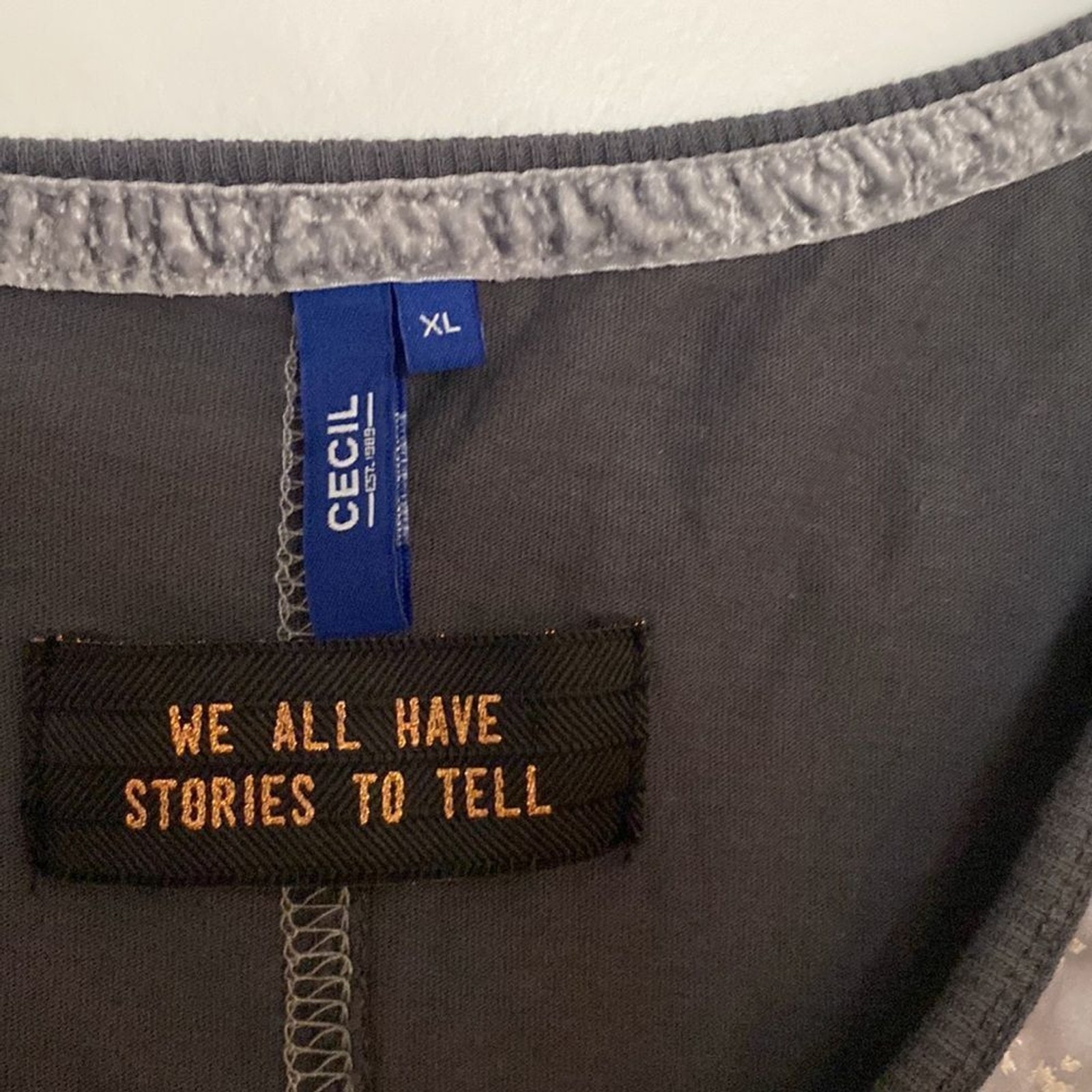Cecil German Brand We All Have Stories To Tell Graphic Tee Sparkle – Size XL