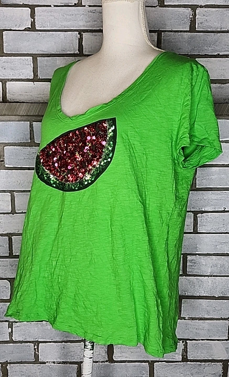 ☆ Soho New York & Company Short Sleeve Sequence Watermelon Crop Top Sz XXL Green