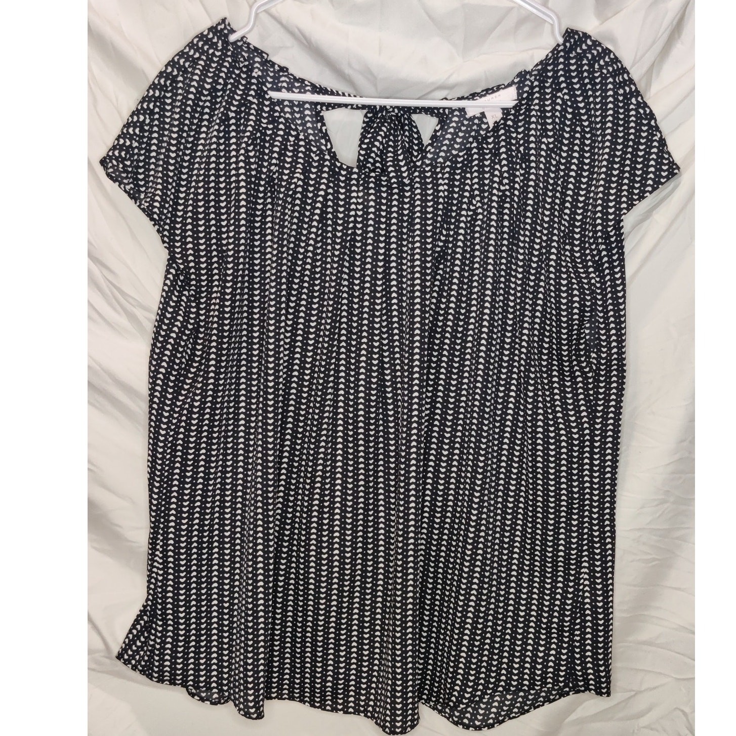 LC Lauren Conrad Women’s Size XL Cap Sleeve Top Navy Blue & White Blouse