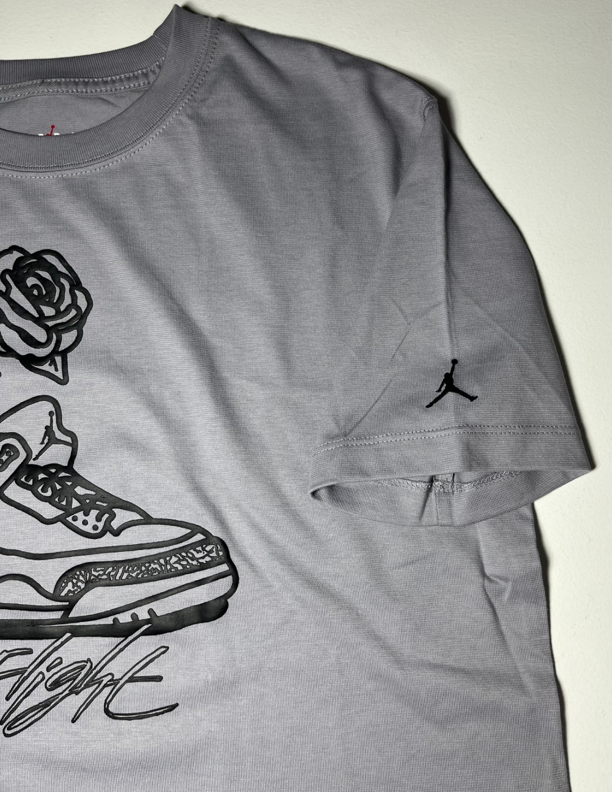 NWT Women’s Air Jordan Flight Graphic T-Shirt DV1408-011 Loose Fit Sz S