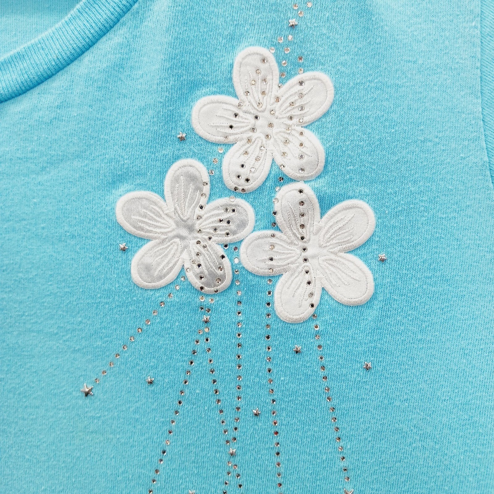T-Shirt Blue Maui Hawaii Silver Stud Rhinestone Applique Plumeria Travel Size M