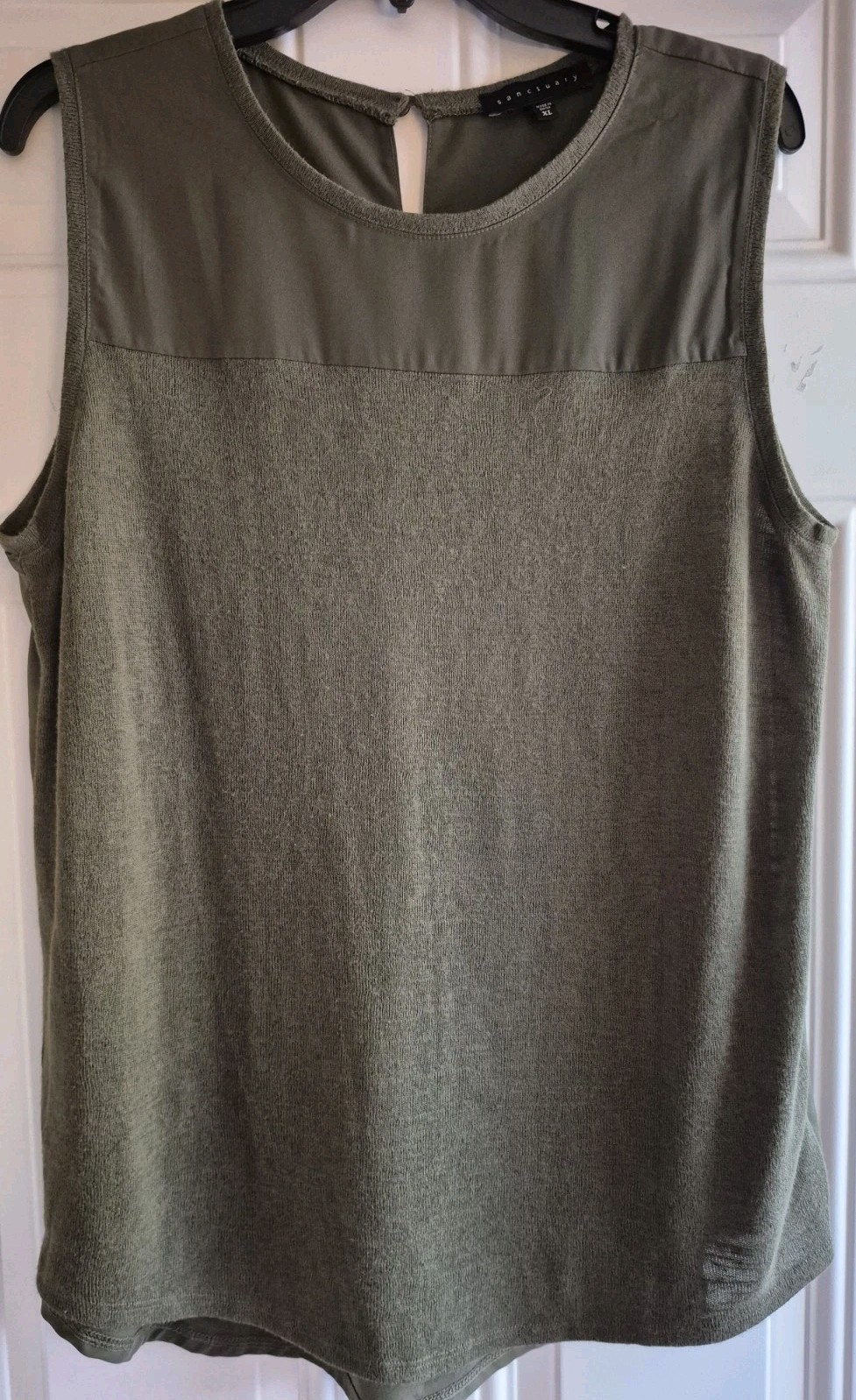 SANCTUARY Sleeveless Knit/Woven Top – XL – Scoop Neck, Keyhole/Btn Back, Pleat