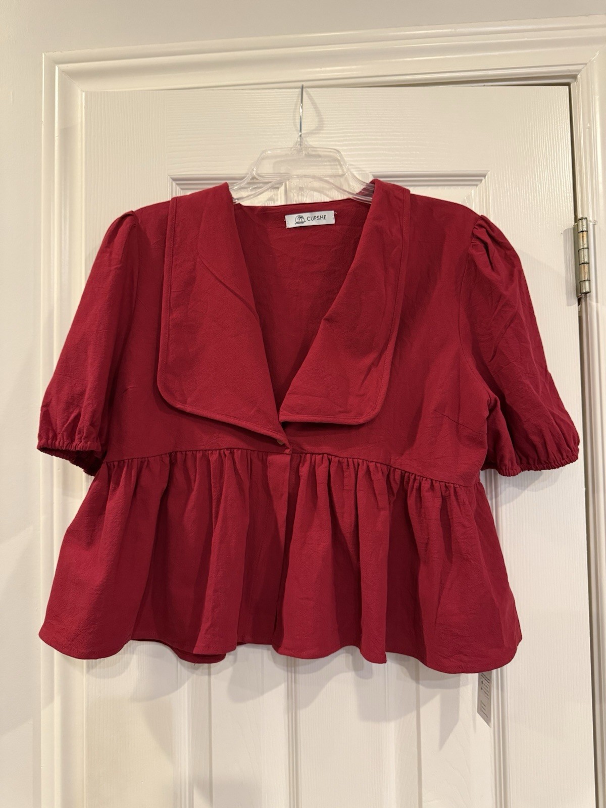 Cupshe Women’s Red Peplum Blouse Size XL, One Button, Short Puffed Sleeves, NWT