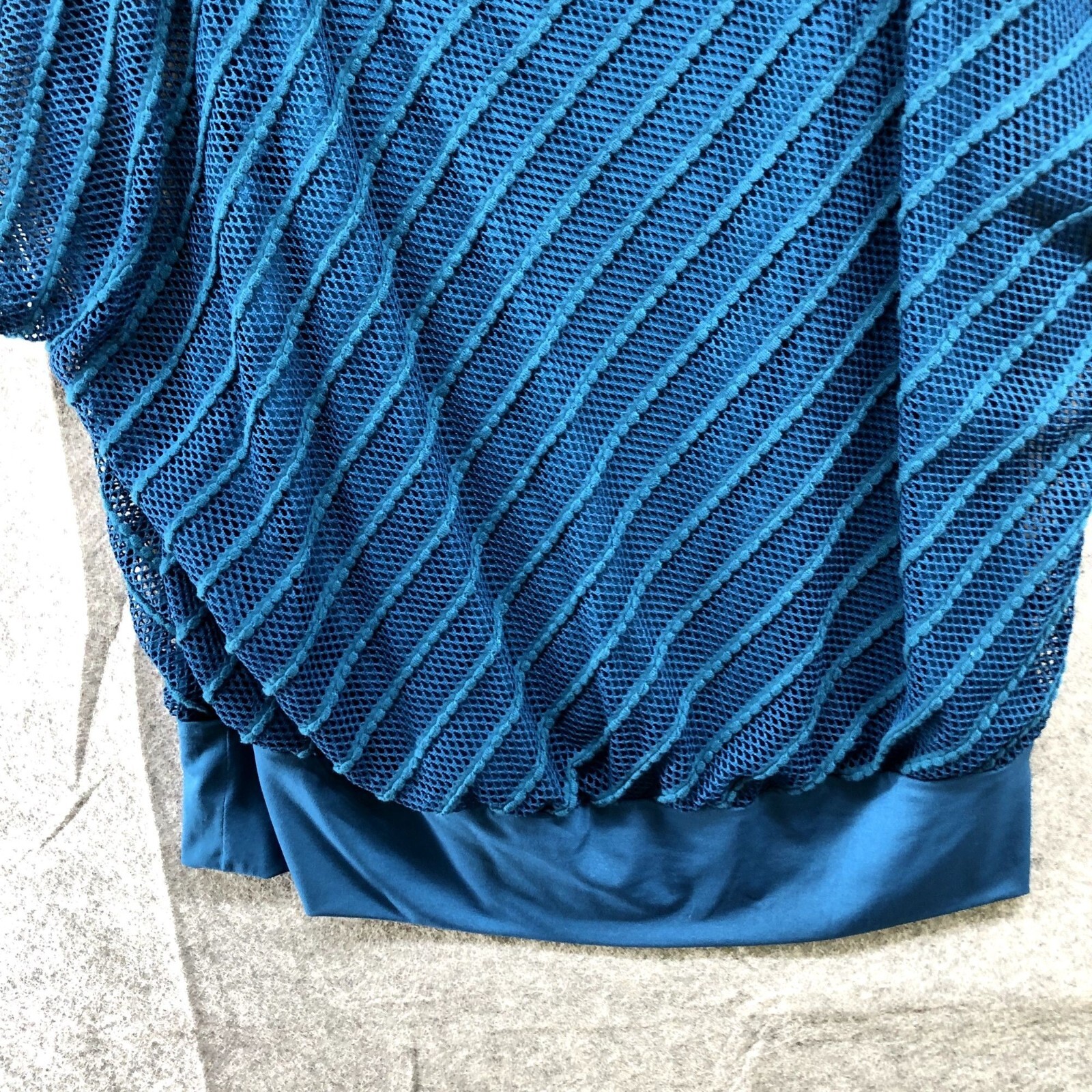 NWT AB Studio Blouse Womens L Teal Mesh Cinch Hem Textured Dolman Short Sleeve