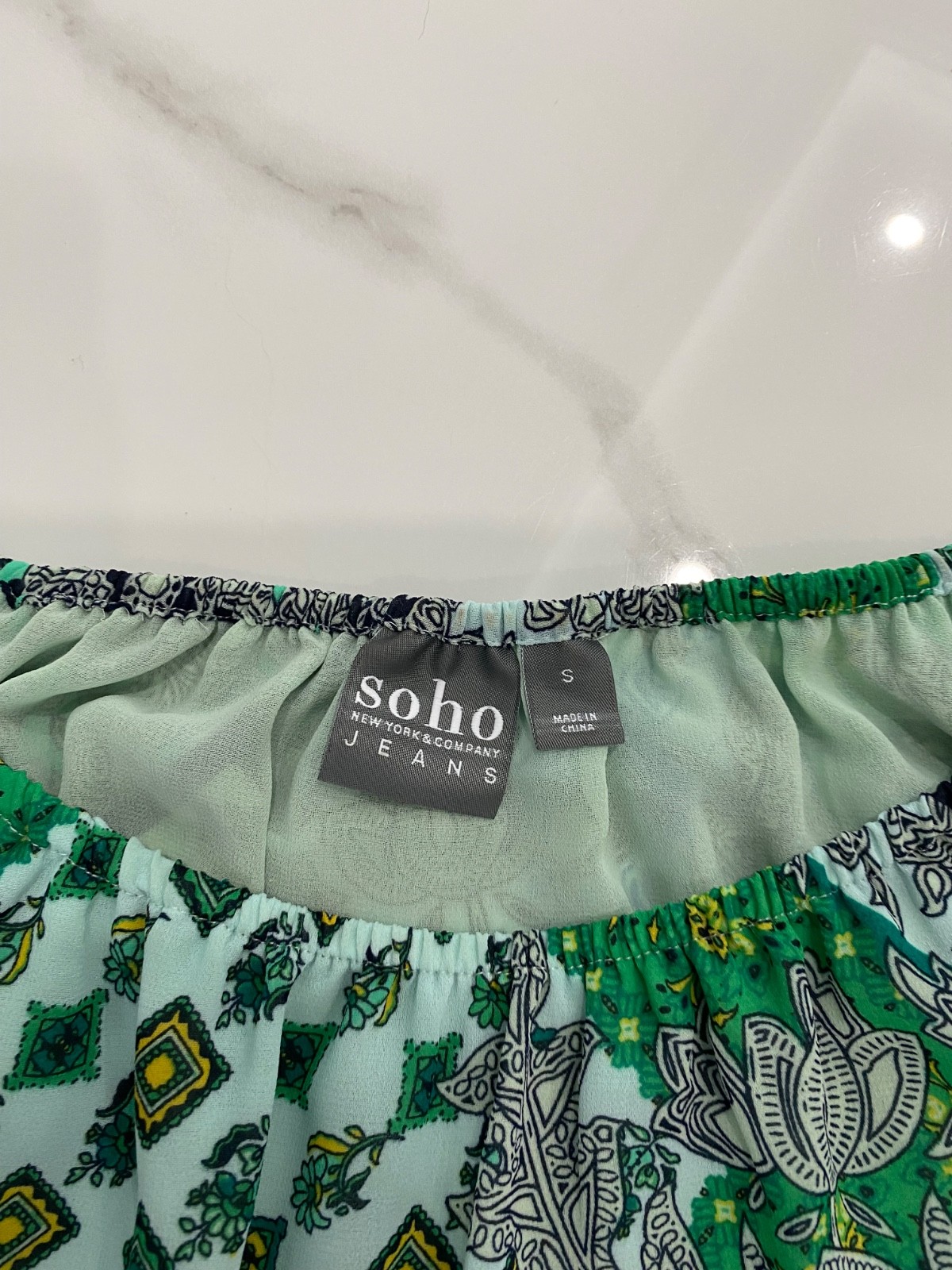 Soho Jeans Women’s L Multicolor green print 3/4 Sleeve Peasant Blouse