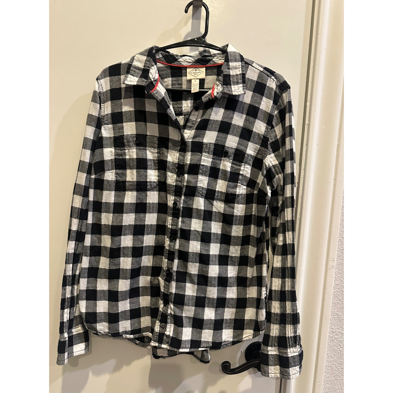 St Johns Bay Womens Black White Buffalo Plaid Button Down Cotton Shirt Medium