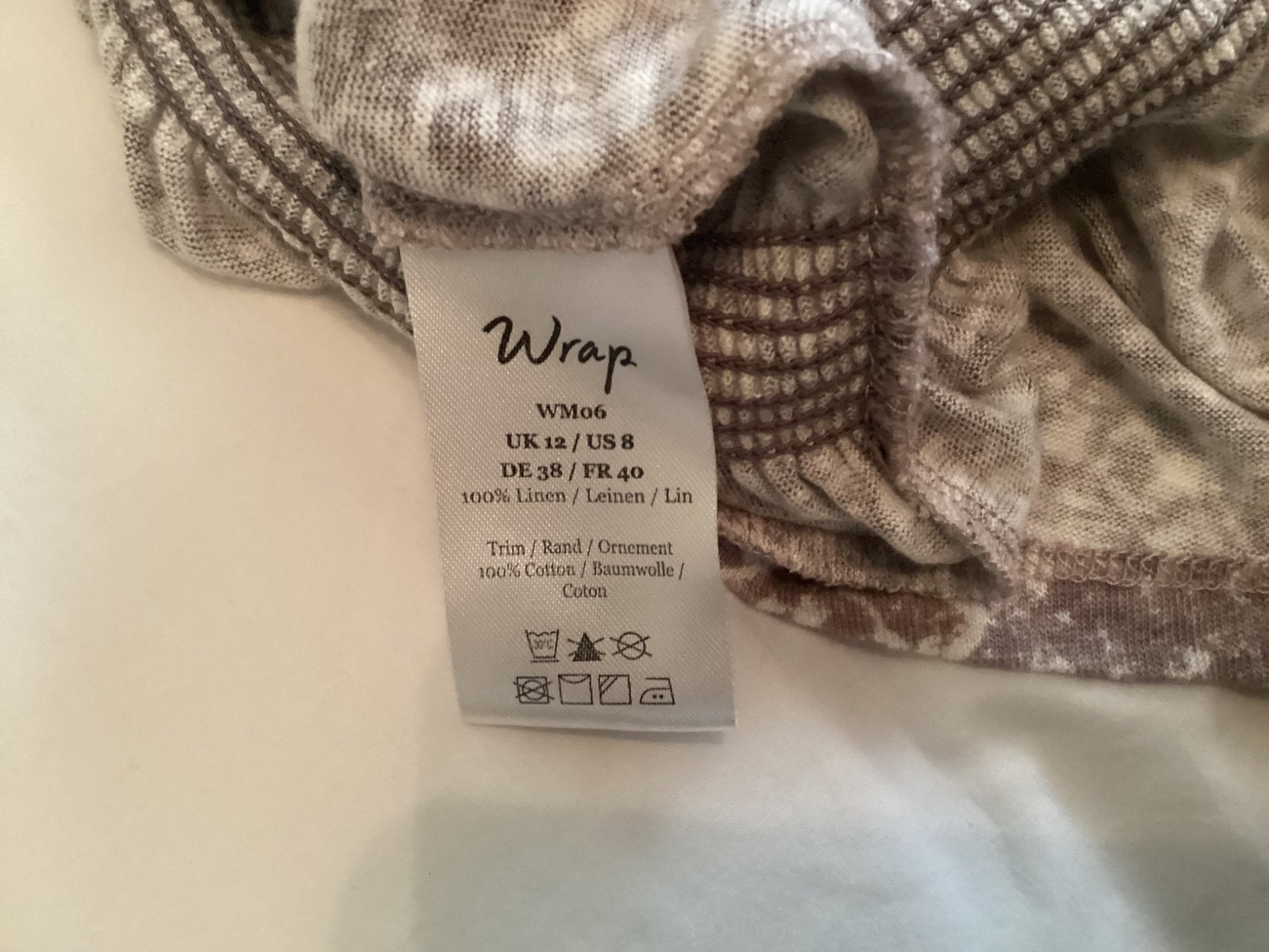 Ladies Blouse by WRAP. Size 12. 100% Cotton. Machine wash.