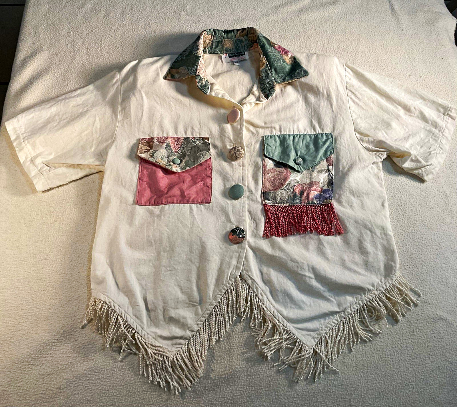 Made Especially For You by The Palm Tree Women’s M White Fringe Hem Button-Up M