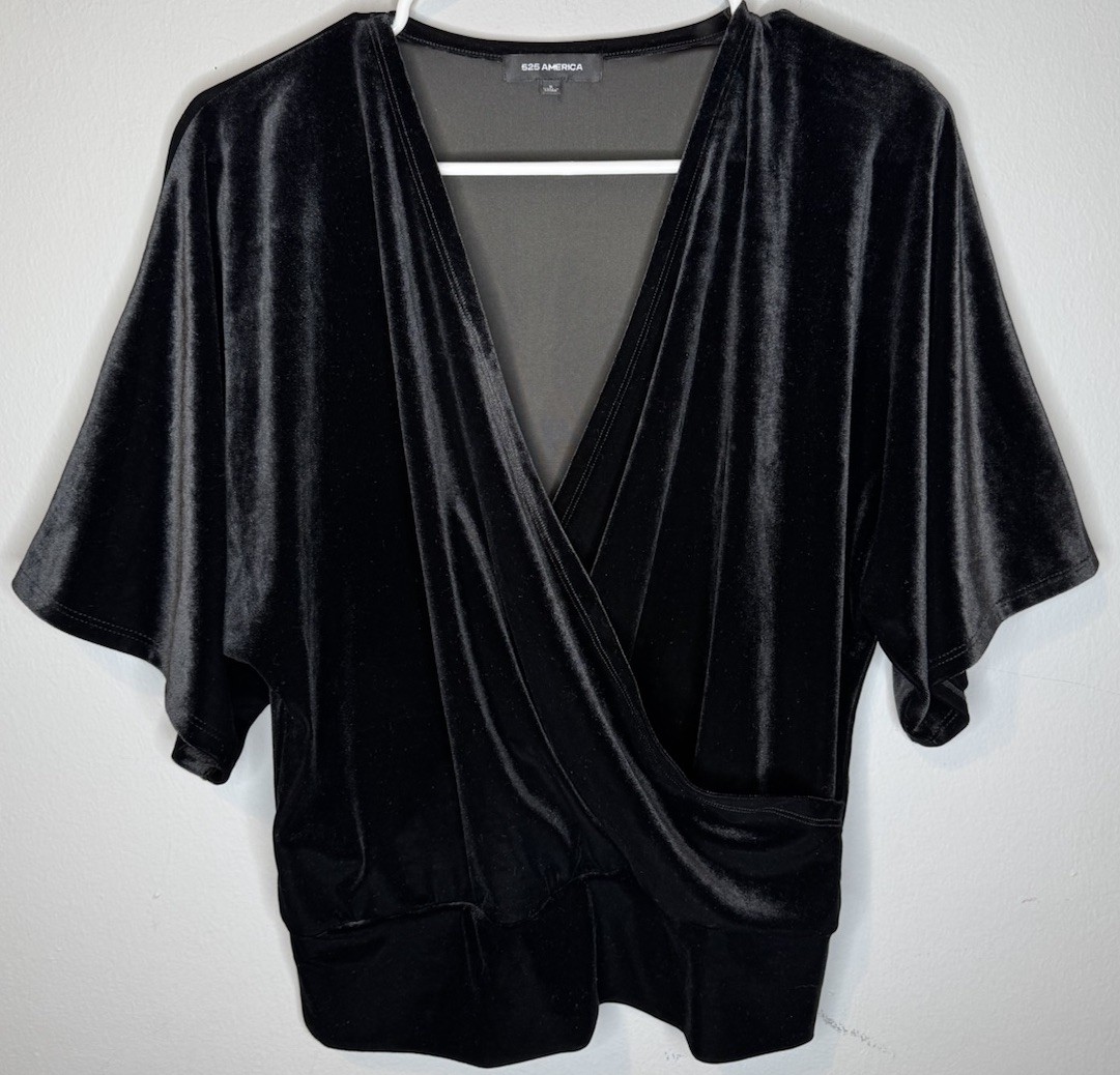 525 America black velvet elbow-sleeve wrap top V Neck Small