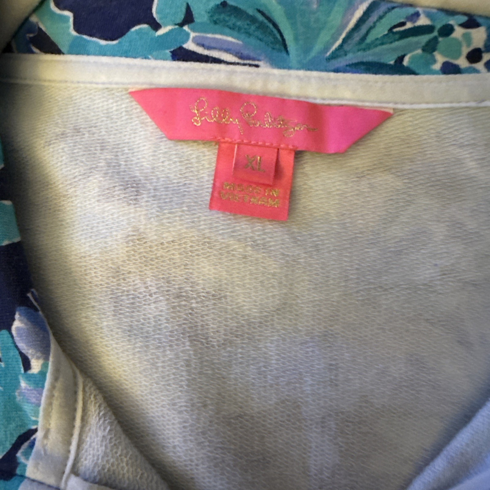 EUC Lilly Pulitzer UPF 50+ Asher Popover In Too Deep Navy Sz XL