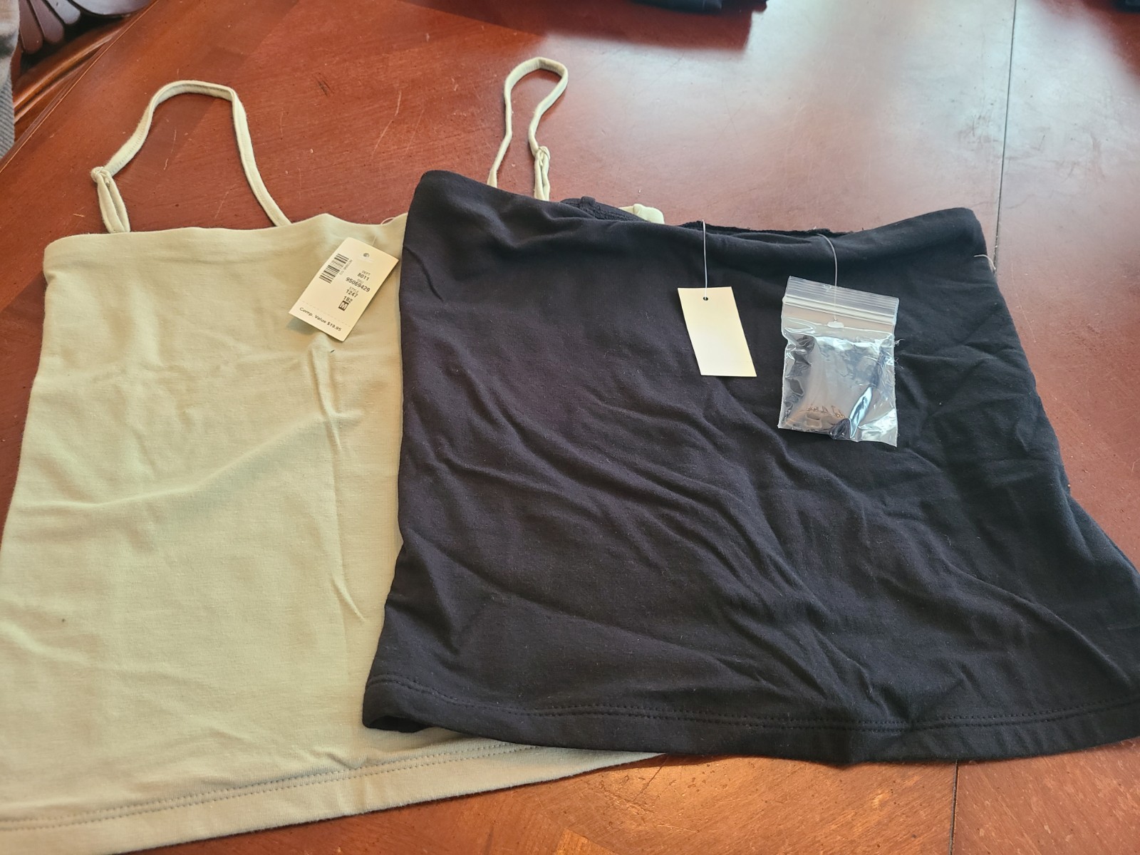 Aeropostale Women Size M Tank Top Removable Strap Tub Top Lot Of 2 Black N Green