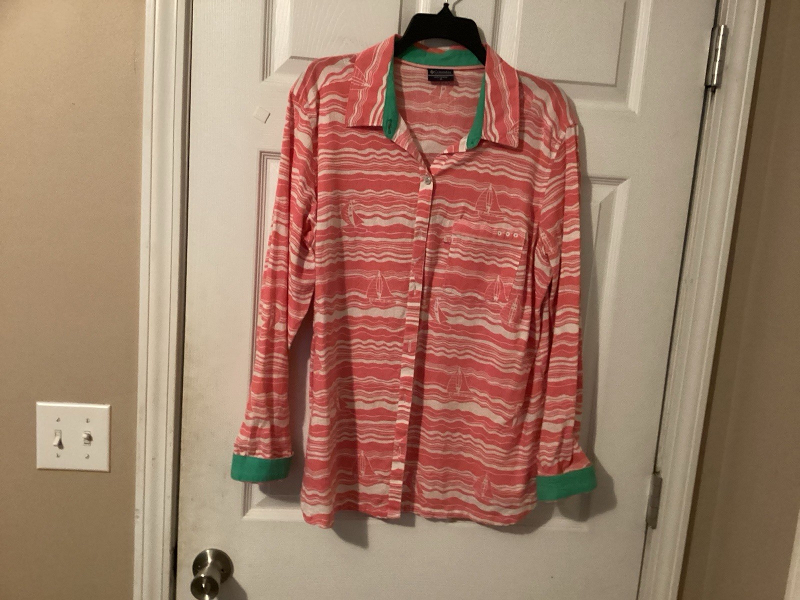 columbia ladies blouse button up shirt Pink Nautical with green Accents