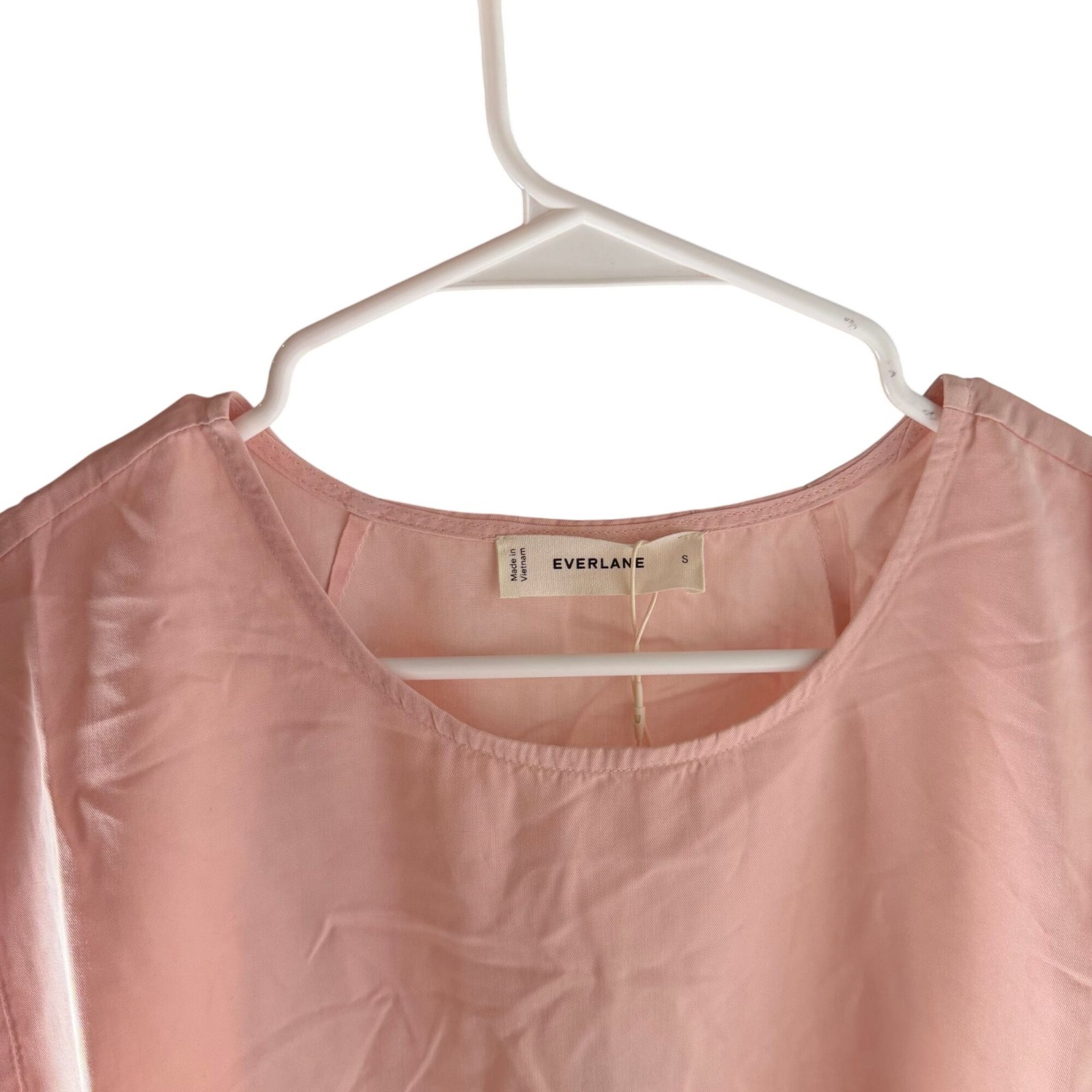 Everlane The Muscle Top in Butterlite Soft Rose Size Small NWT