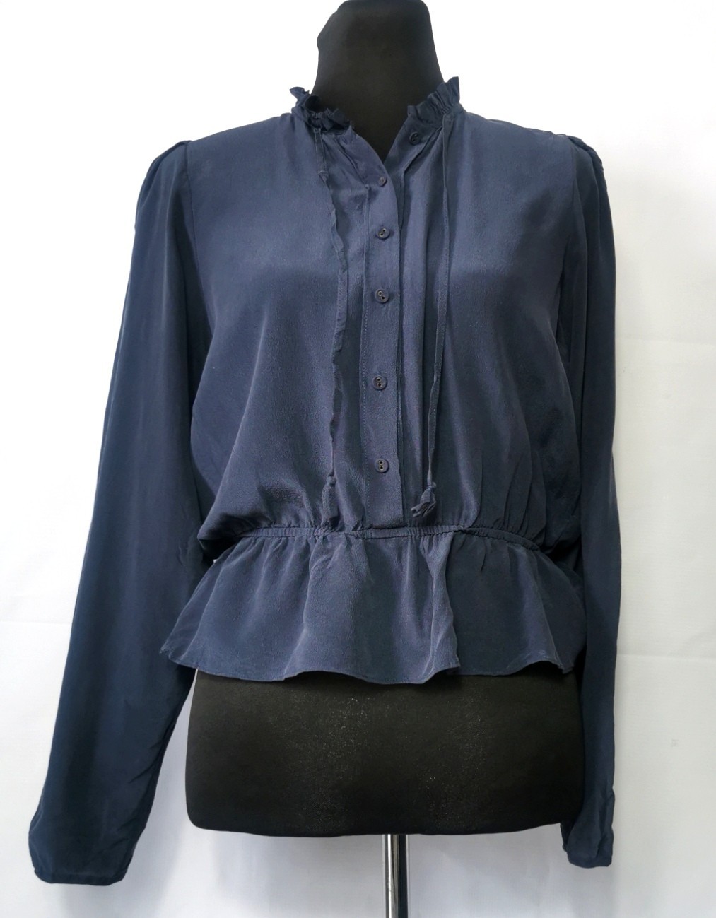 Joie Silk Blouse. Used in good condition. 100% silk. Size:S