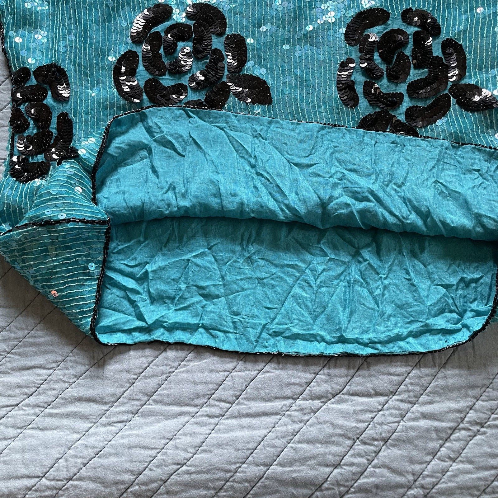VTG Jean Joseph Le Bon Top Size Large Pure Silk Sequin turquoise Black Roses Lux