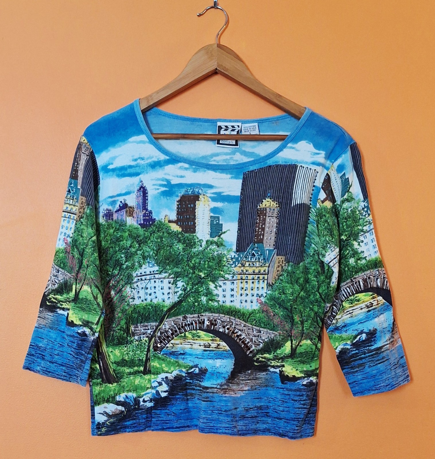 Take Two Clothing Co women’s cityscape top Large 3/4 sleeves beads & sequins