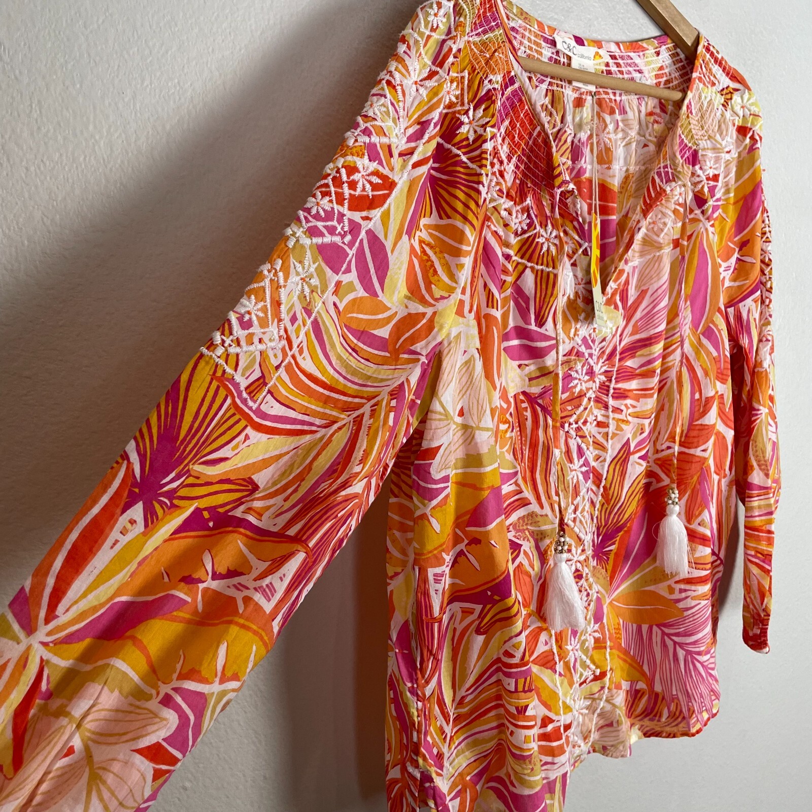 NEW C&C California Medium Tropical Floral Embroidered Tasseled Peasant Tunic Top