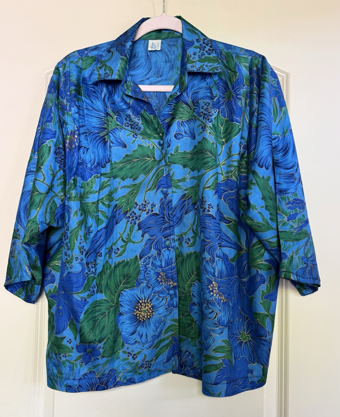 Vtg 100% Silk Blouse Made in Thailand,Dolman Sleeve,45 Inch Bust,Blue Floral