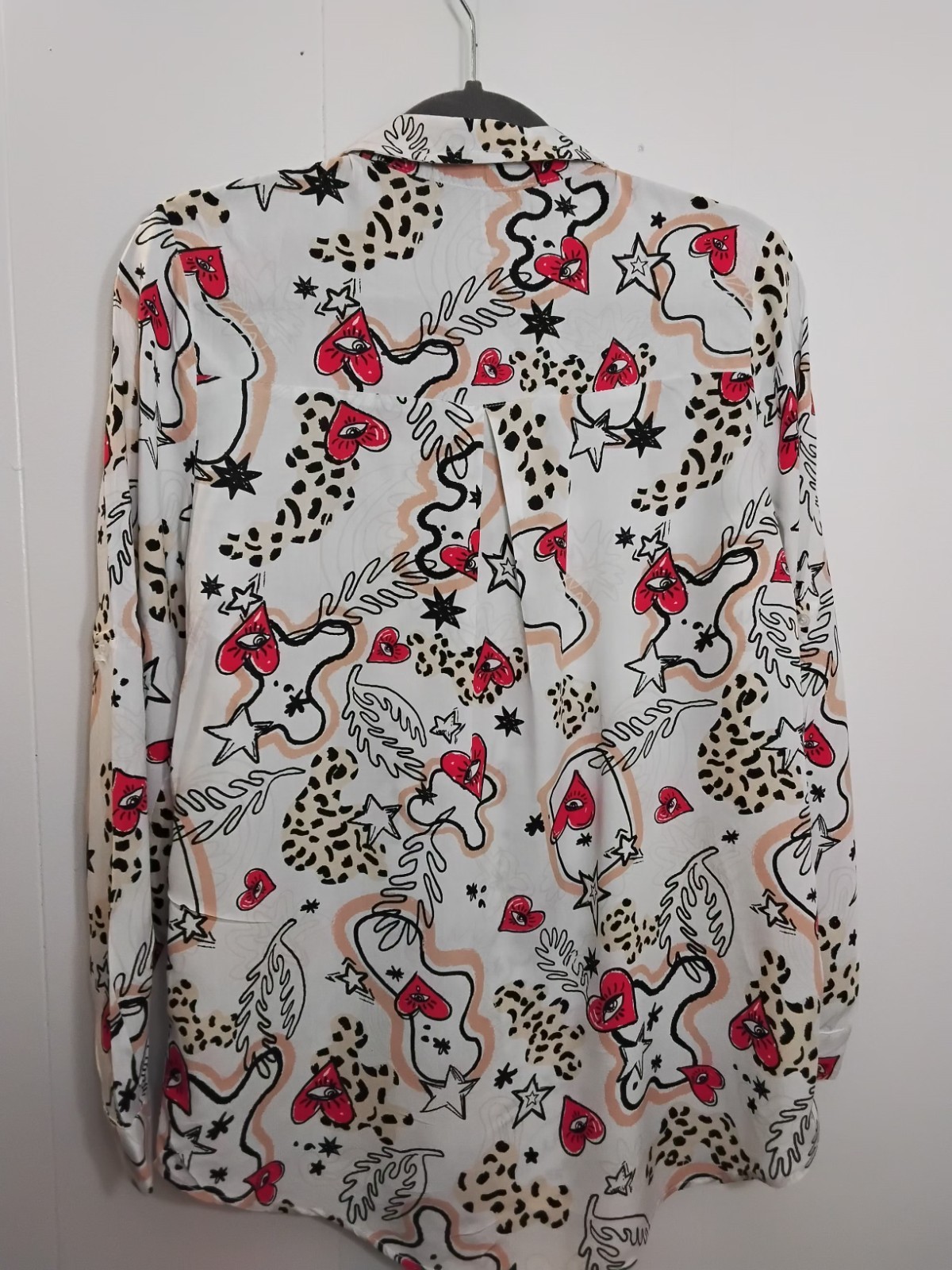 Milk & Honey All Over Hearts Print Long Sleeve Button down Blouse Size Medium
