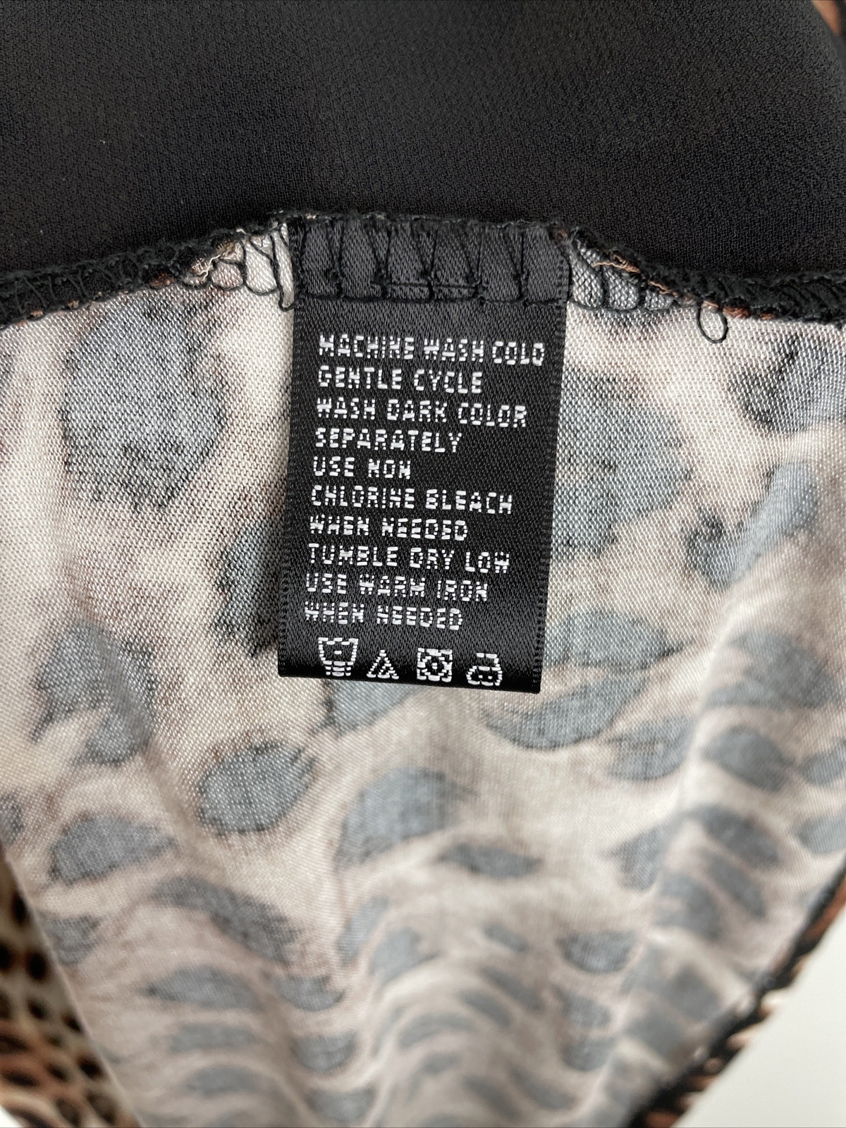 NWT $50 August Silk Sz XL Animal Print Sleeveless Polyester Rayon Spandex Blouse