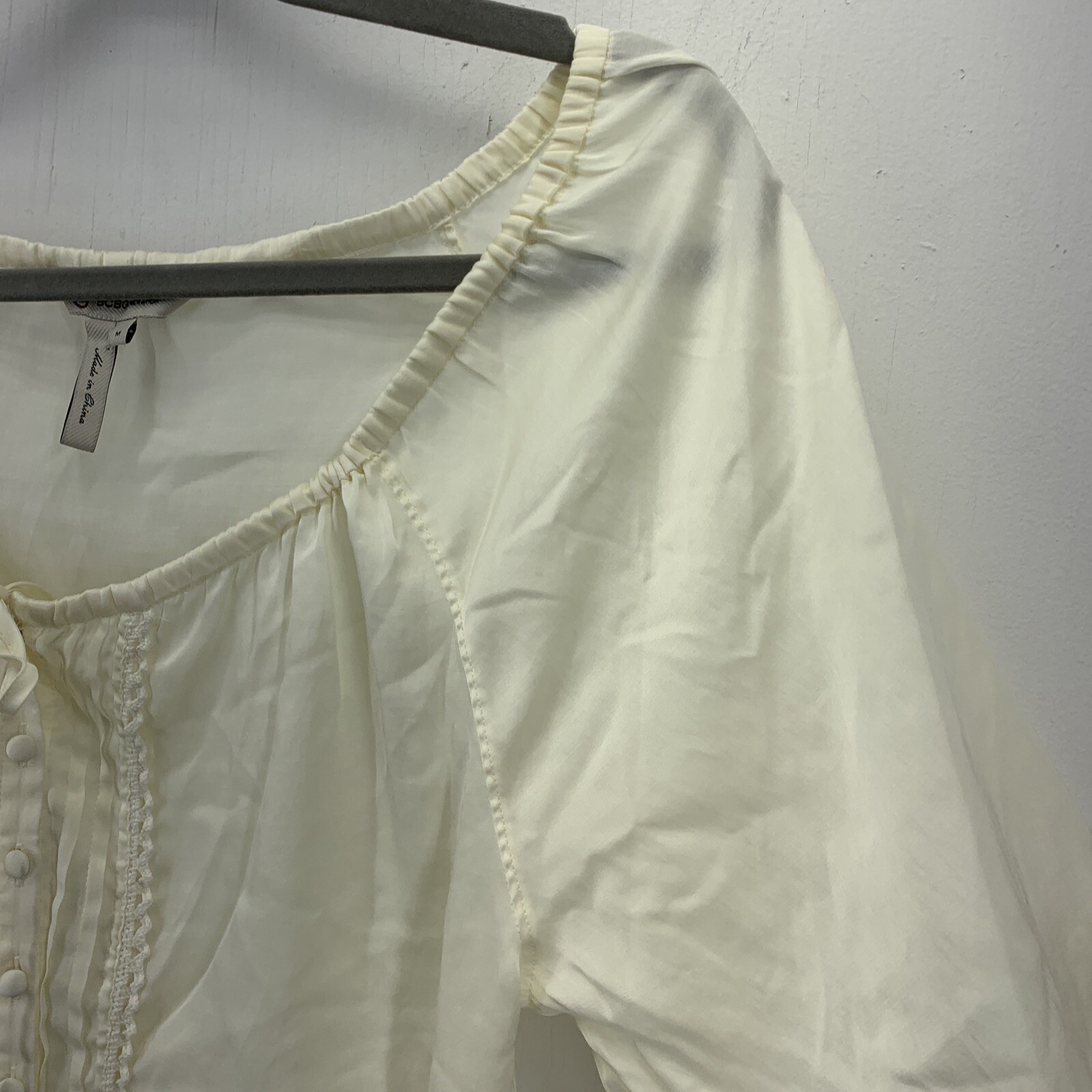 BCBGeneration Womens Medium Blouse Button Up Peasant Lace Embroidery Scoop Neck