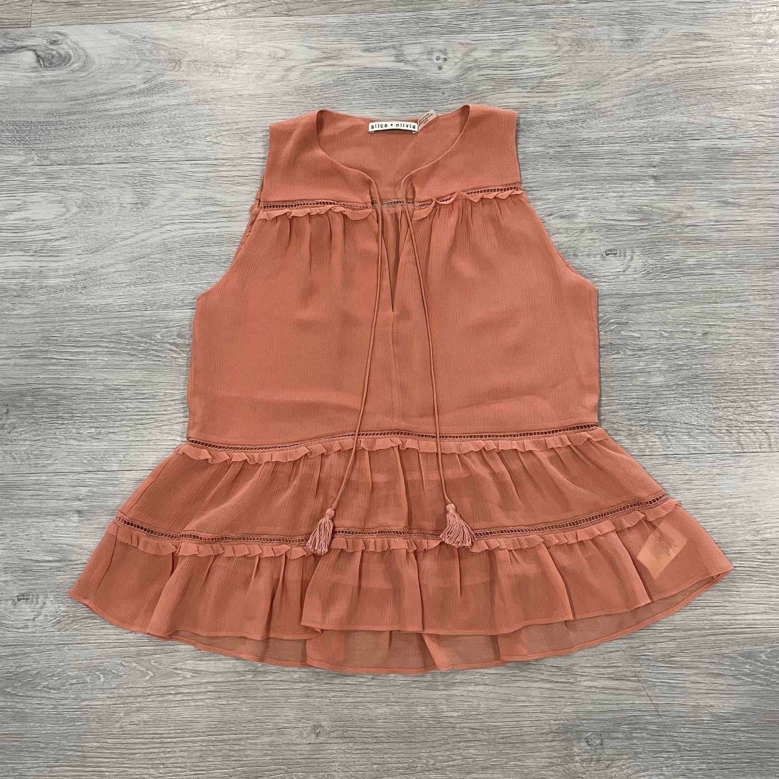 Alice + Olivia Massie Salmon Sleeveless Ruffled Top Women’s XS V-Neck Tassels