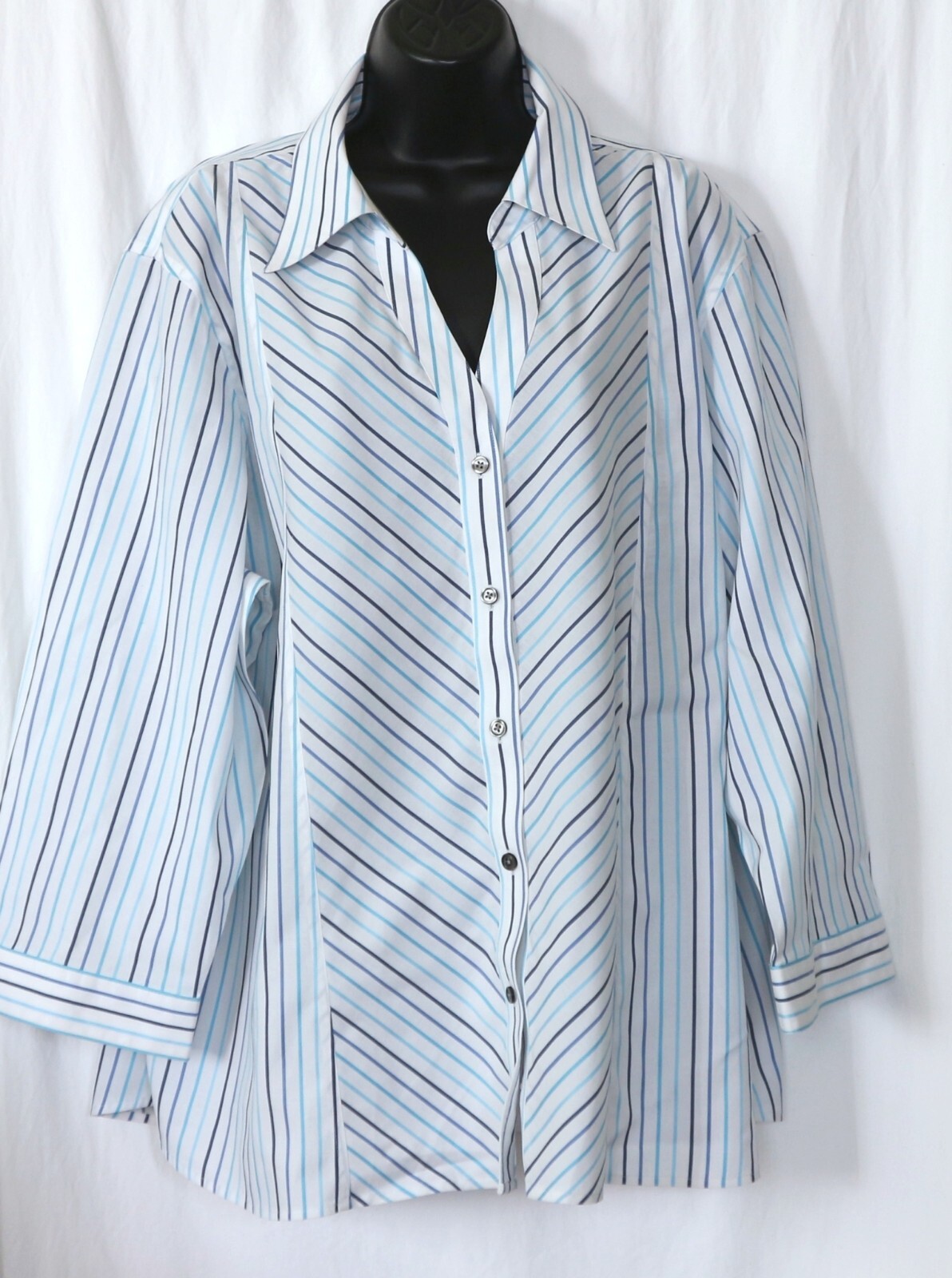 TALBOTS WOMAN Wrinkle Resistant VNck Blse 59 In Chest 28.5 In Long Sz 24W EXC