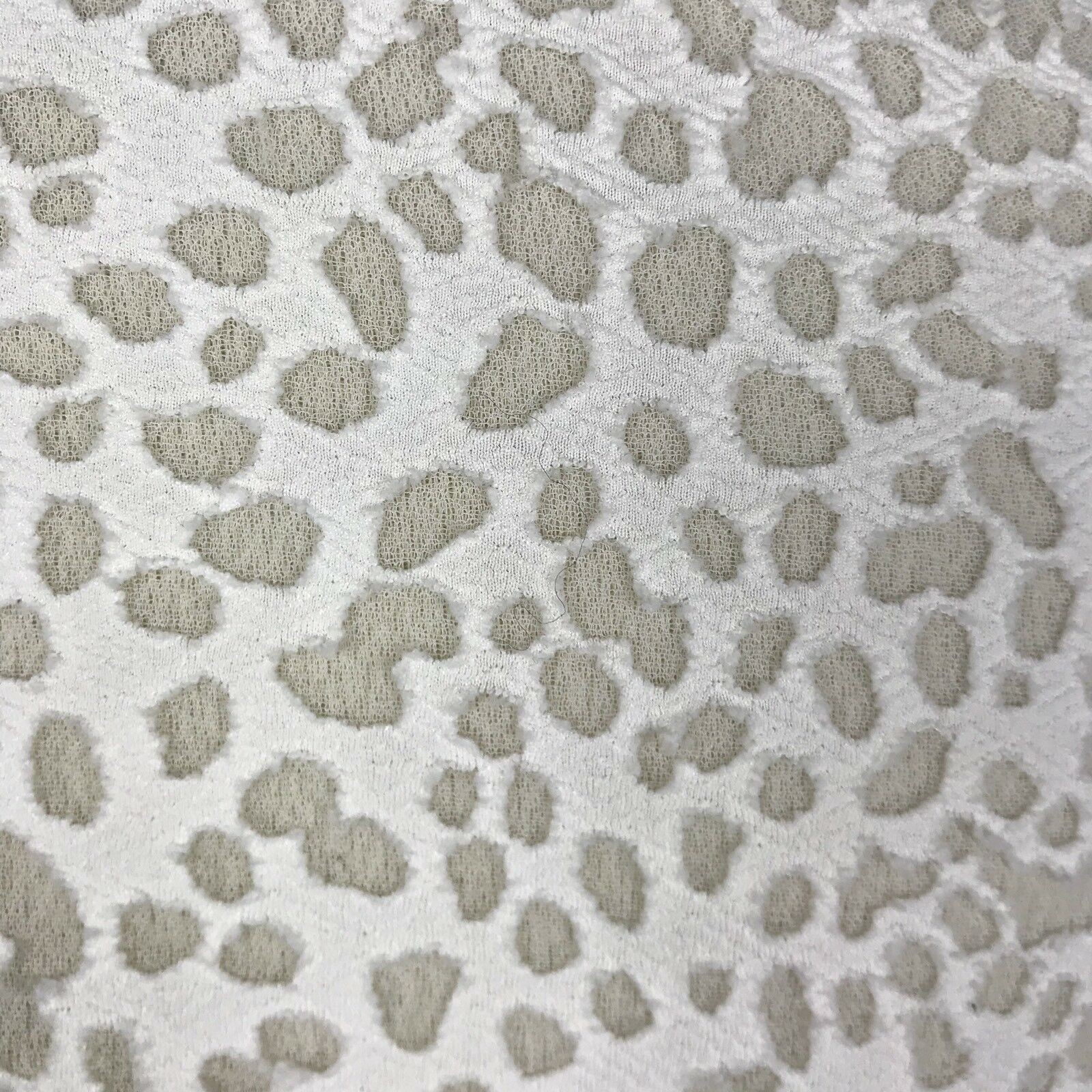 Ohne Titel Top Women 2 Textured Leopard Print Quiet Luxury Old Money Modern
