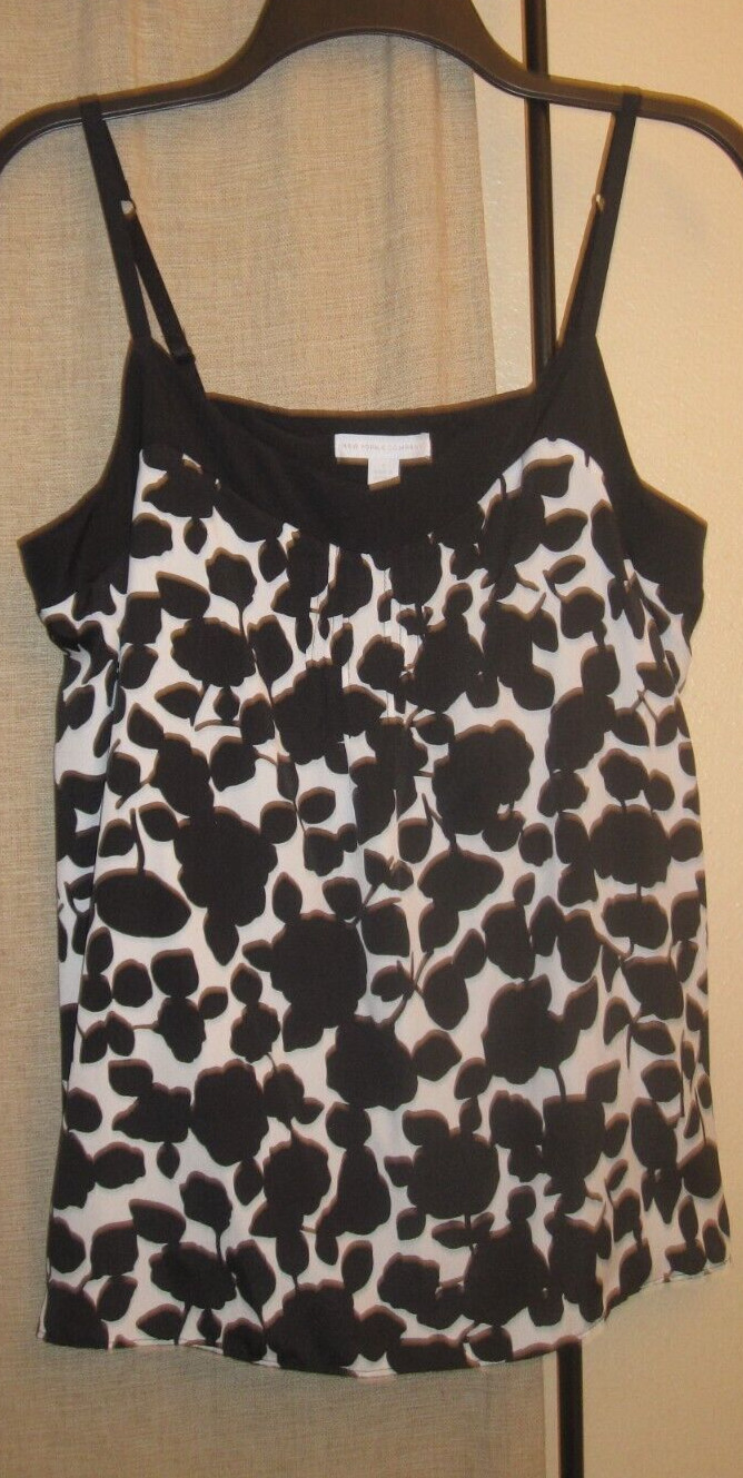 S Small light adjustable strap vintage summer New York & Company black white