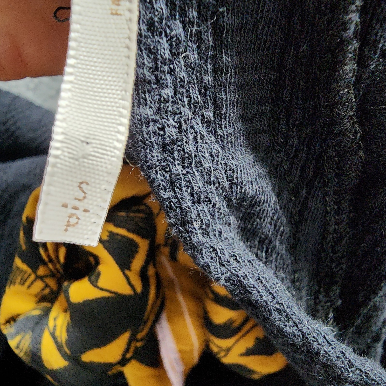 Free People Black Yellow Bow Scarf Top Ribbed Mock Neck (Party In The Back) S