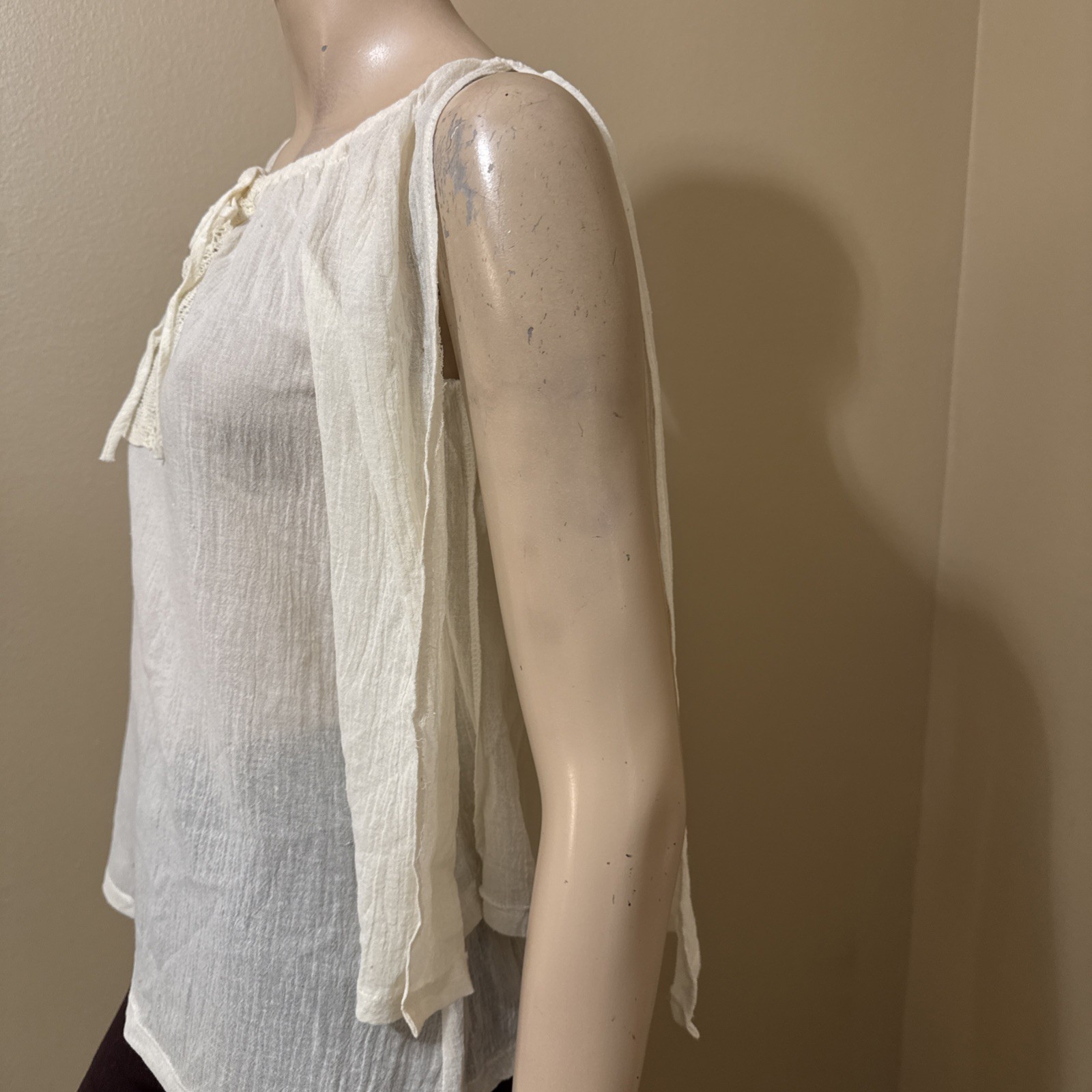 Women’s Ivory Cotton Casual Boho Lace Long Sleeve Slit Tied Size M Blouse Top