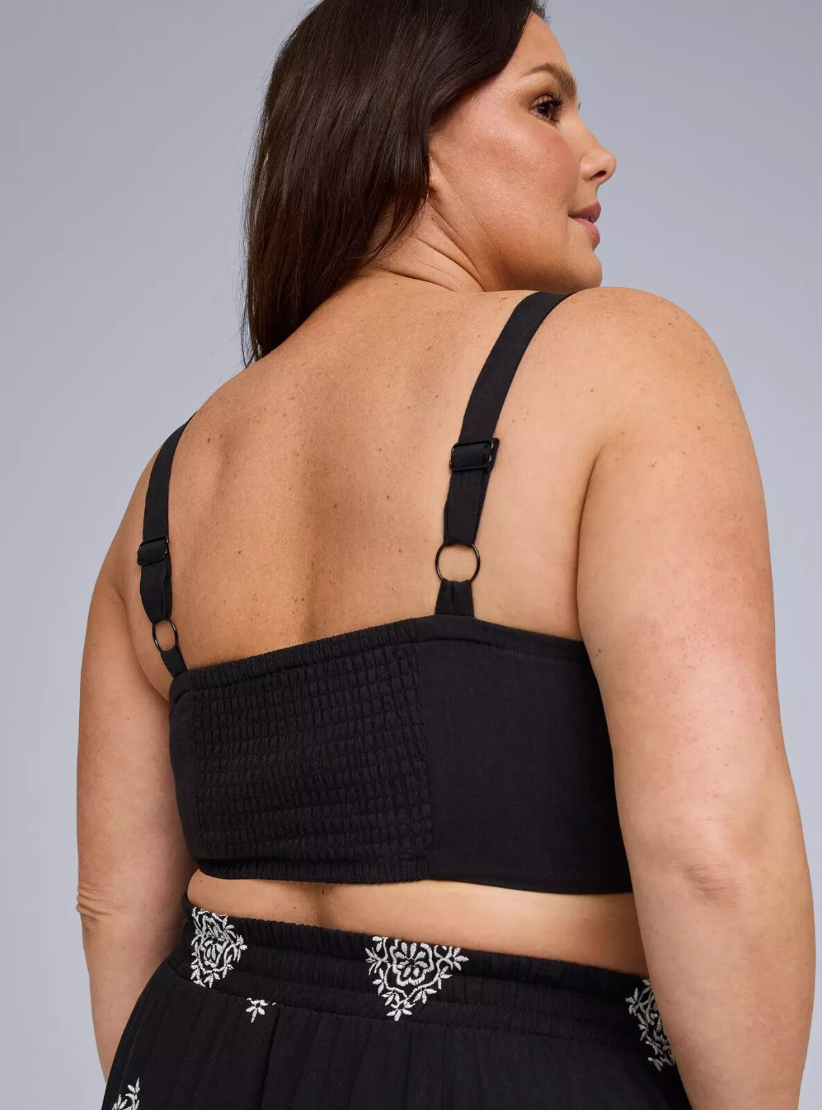 Torrid Plus 2X Belle Isle Embroidered Sweetheart Crop Top Sleeveless Black NWT
