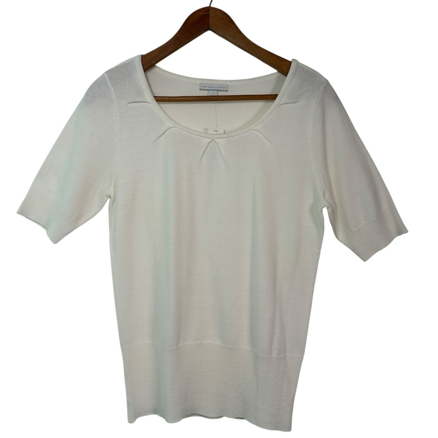 New York & Company Knit Half Sleeve Thin Sweater Womens Sz Medium Summer