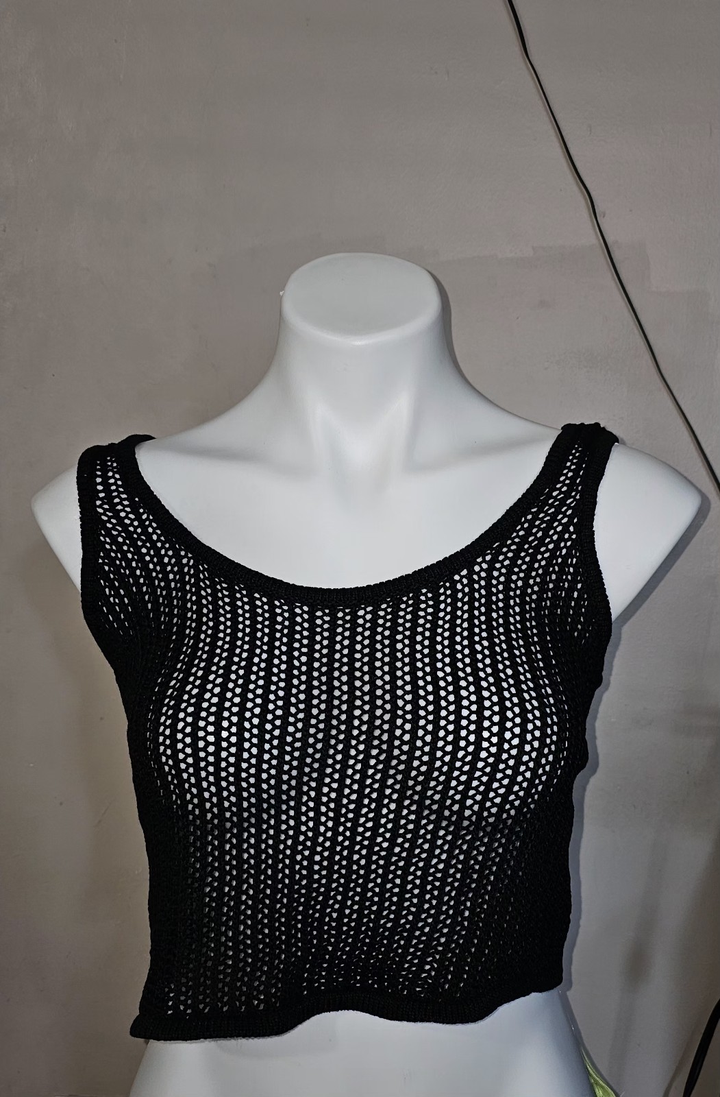 A New Day Women’s XS Black Openwork Knit Scoop Neck Sleeveless Cropped Tank