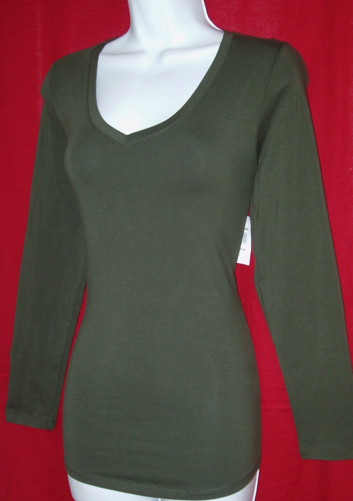 AVETO LONG SLEEVE V-NECK LONGER LENGTH “FOREST NIGHT GREEN” TOP STRETCHY L NWT